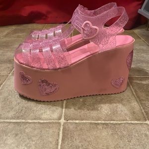 71/2 Dollskill Heart Platforms